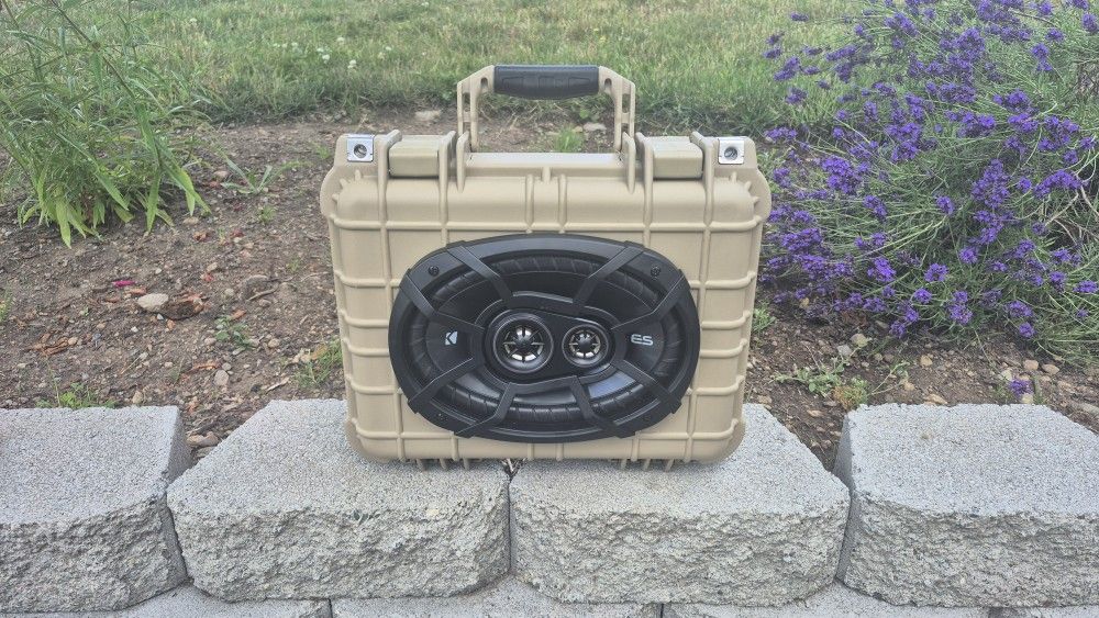 Kicker Bluetooth