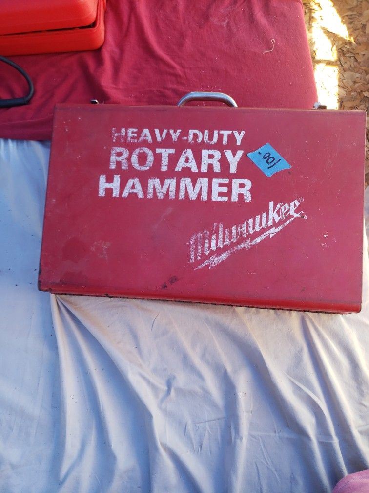 Milwaukee Hammer Drill 