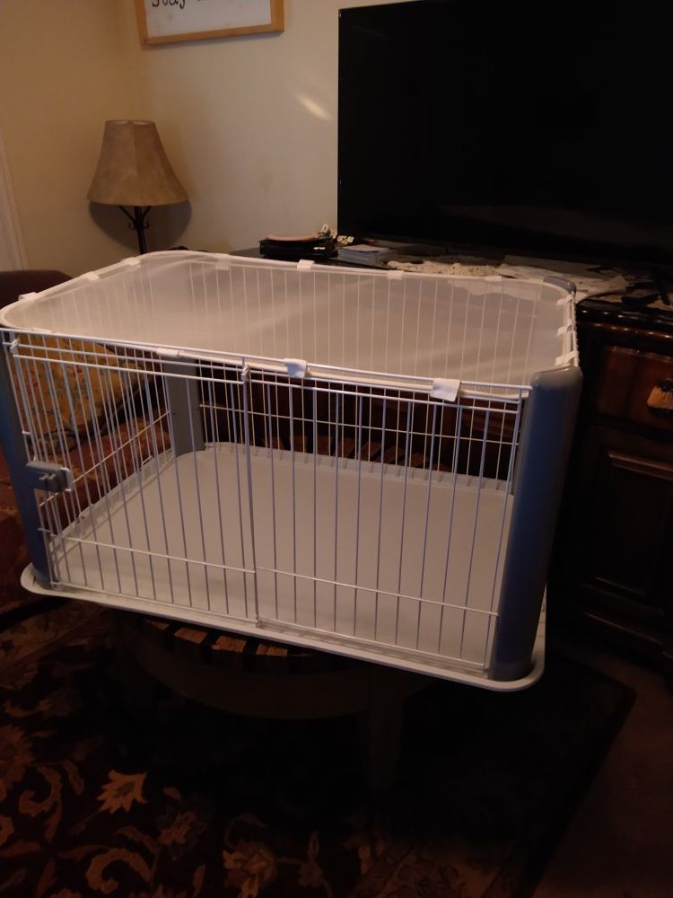 Dog Cage 2 1/2 wide by 3 1/2 long 2 1/2 high asking $60