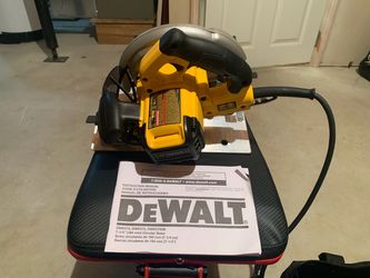 DEWALT DEW575SB 7-1/4” circular saw with electric brake - NEW