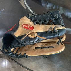 Rawlings Baseball Glove