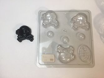 Skull & Crossbones craft mold Halloween Fall