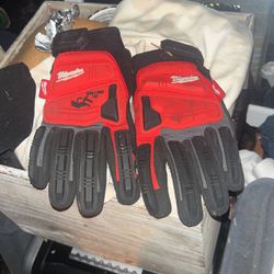 Milwaukee Gloves Medium