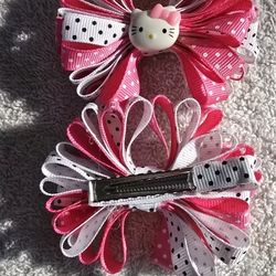 Hello Kitty Hair Bow Set 
