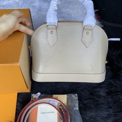 NEW AND NICE BAG