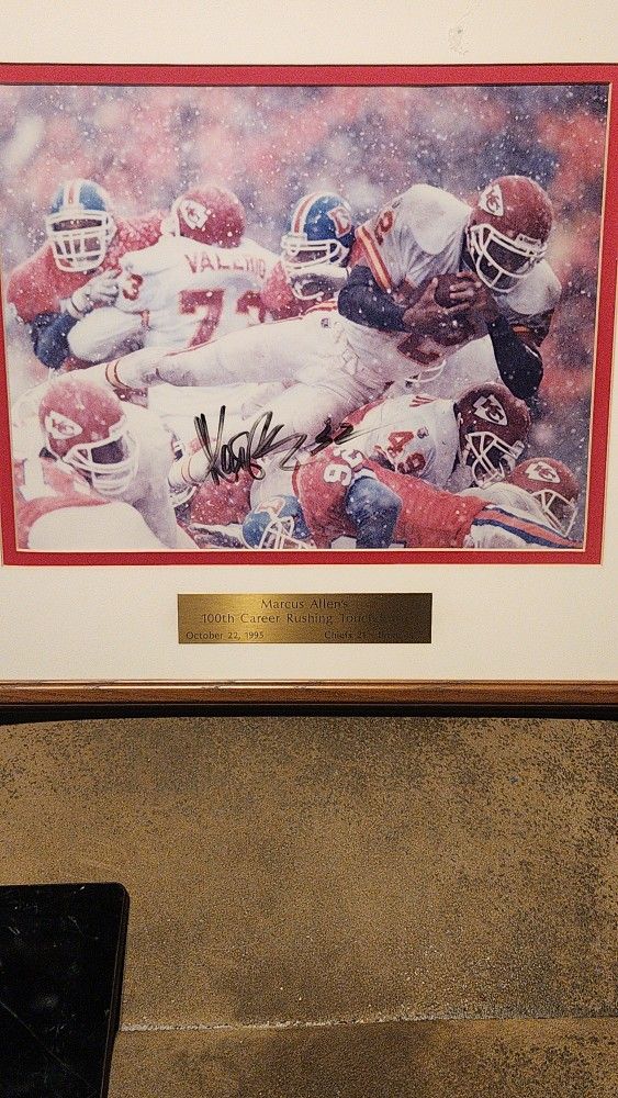 Marcus Allen 100th Career Touchdown Autograph Picture
