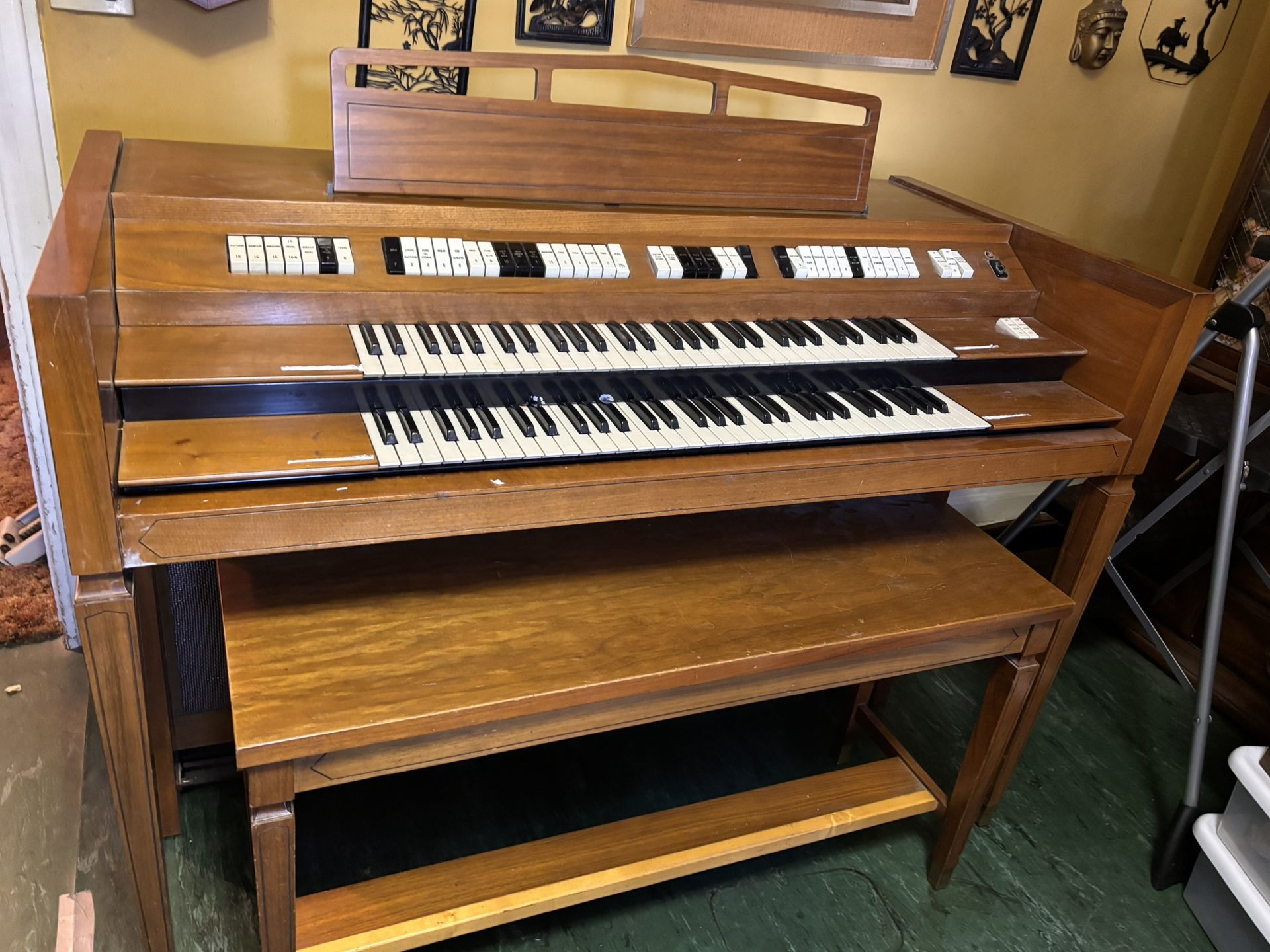 Organ Full Size With Pedals Conn