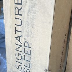 Brand New. 10” King Size Mattress. Hybrid MemoryFoam/innerspring Combination 