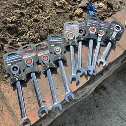 GM Goodwrench 17mm Ratchet Ratcheting Wrench 