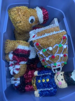 Lot of Christmas decorations outdoor/indoor