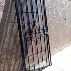 Puertas De Metal Para Casa 32 Por 80 Este De Los Ángeles