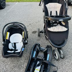 Travel System - Graco Snugride 