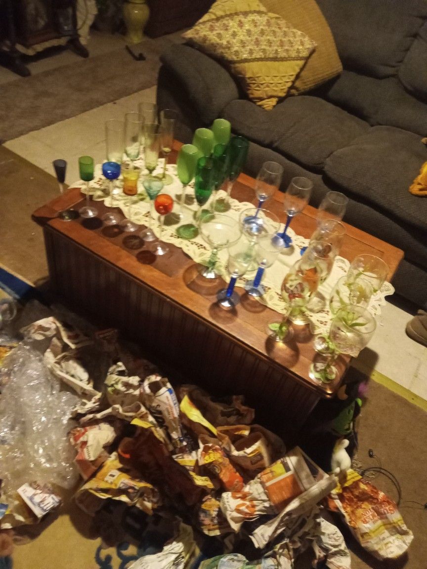 30 Peice Glass Lot