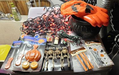 Halloween Lot Lights , Doorway Hanger, Skeleton,  Carving Kits, Cauldron 