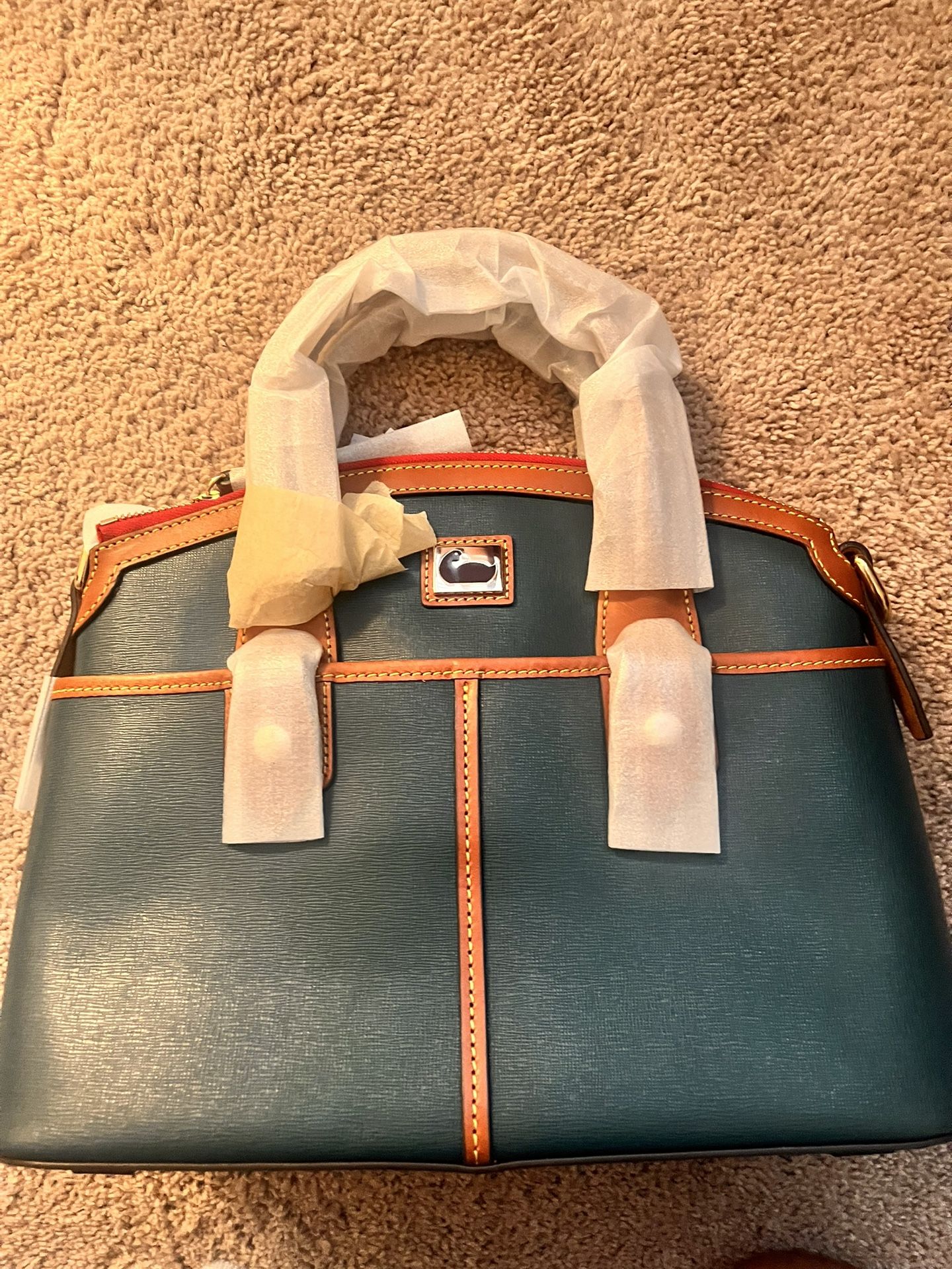 Dooney And Bourke Pocket Book Womens Fashion