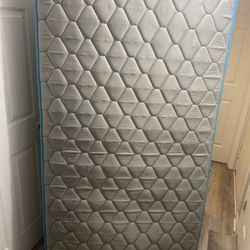 Clean Twin Mattress 