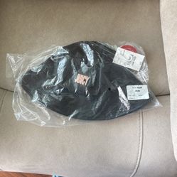  Black juicy couture bucket hat 