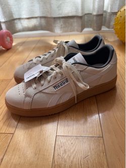 Reeboks 10.5 - Brand New