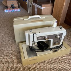 Vintage Sewing Machine And Kit 