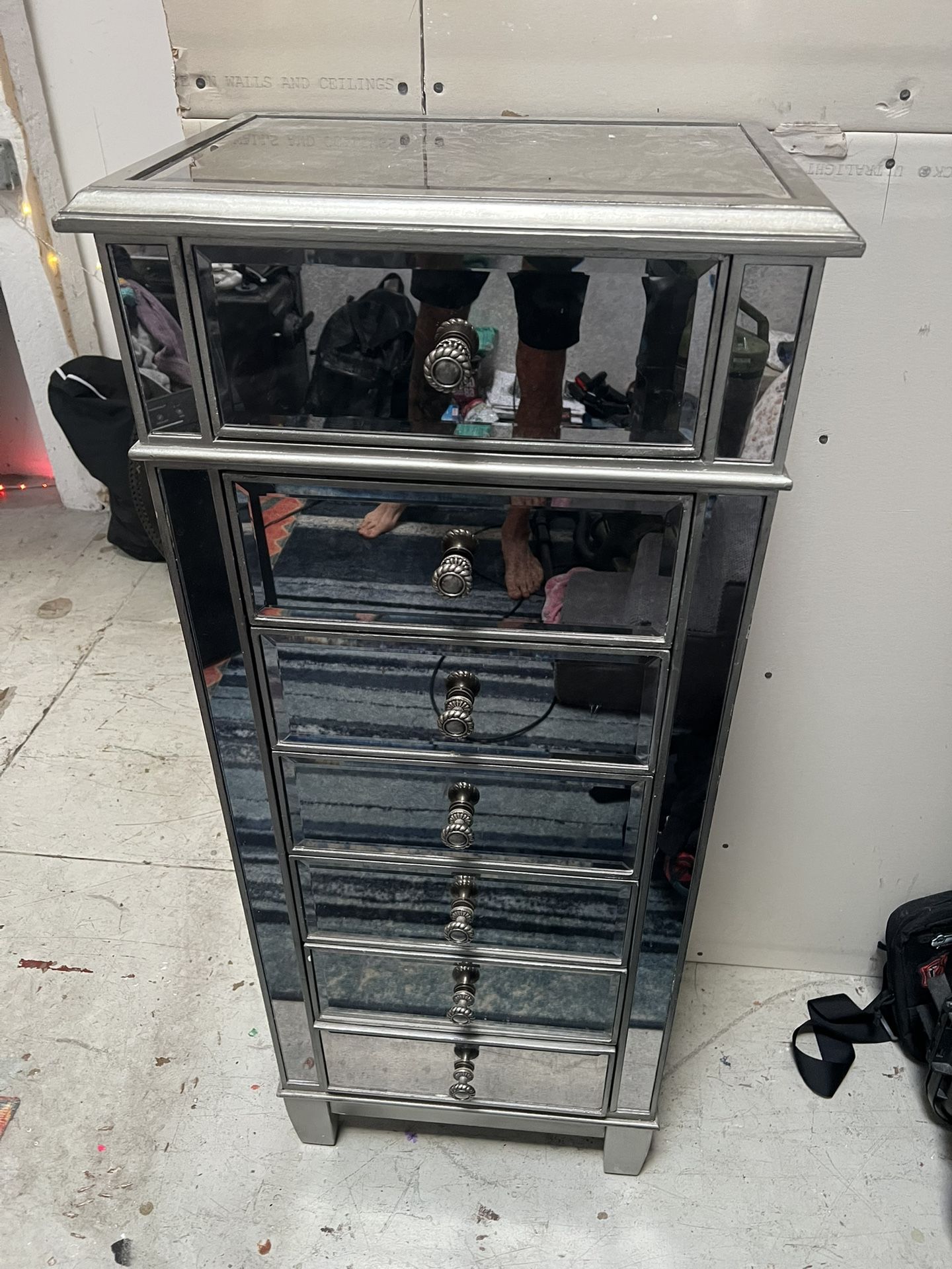 Mirrored Tallboy Lingerie Chest Dresser– Silver – Excellent Condition