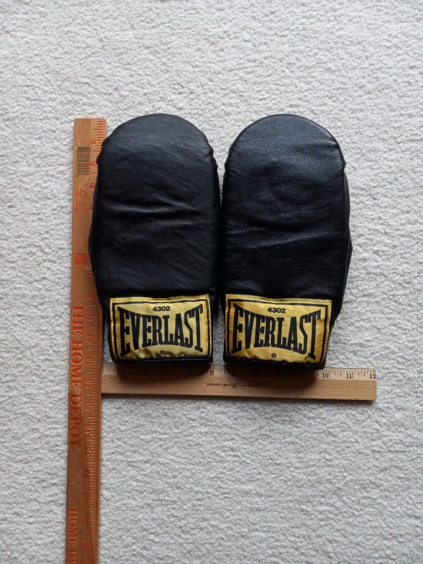 Everlast Boxing/Speed Bag Gloves #4302