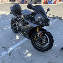 Triumph Daytona 675
