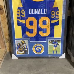 Aaron Donald Autograph Jersey 