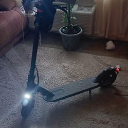 Navic Scooter