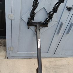 THULE.   2" Hitch Rack.    For  4 Bikes 