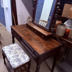 Antique Vanity Set