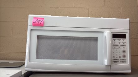 Nice like new household microwave