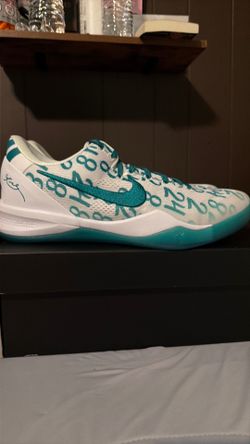 Kobe VIII Protro