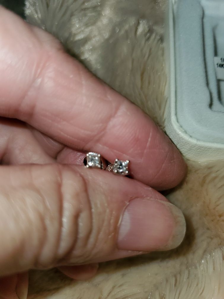 1/5CT TW 14k White Gold Princess Cut Diamond earrings