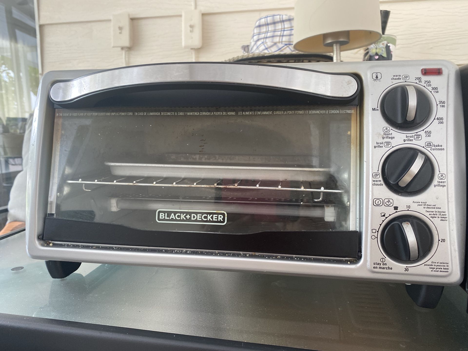 2 Hornos Tostador Buen Estado Marca Black Deker los 2 $20.00