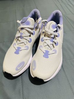 Tennis Shoes