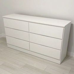 New White Dresser  … Nuevo Tocador Blanco 