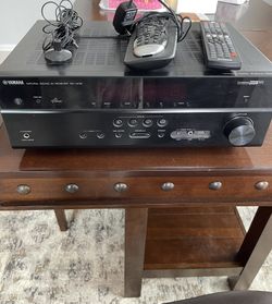YAMAHA RECEIVER