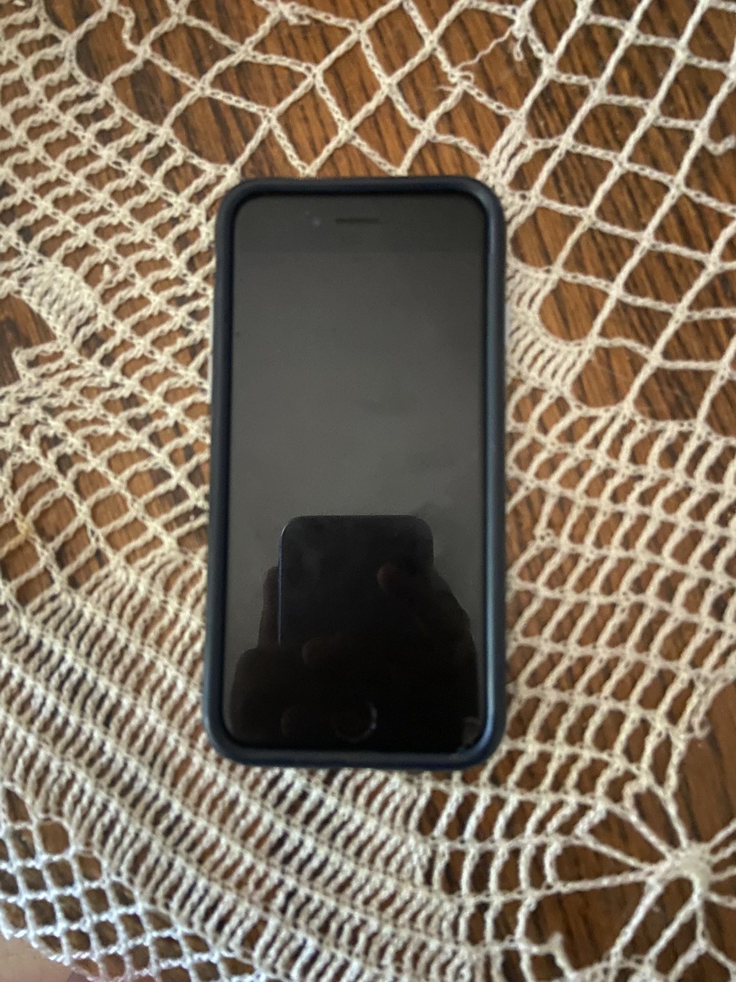 Black Apple iPhone 7