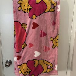 Winnie the Pooh pink valentines blanket