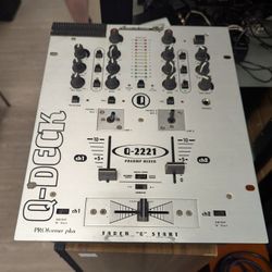 American DJ Q-2221 Preamp Mixer