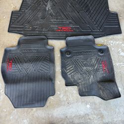 Toyota RAV4 Off Road Mats