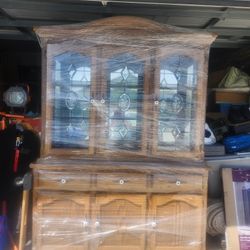 China Cabinet Hutch
