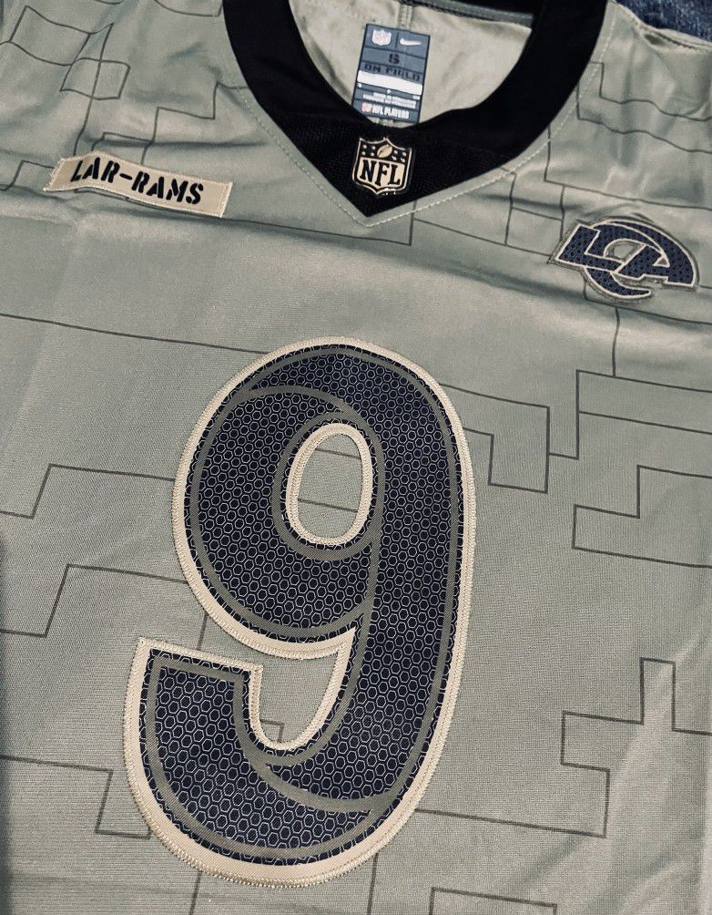 My 2021 Salute to Service jersey arrived just in time for yesterday's game.  : r/LosAngelesRams