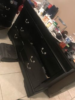 Black dresser & night stand