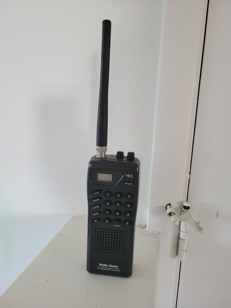 Scanner Radio Radioshack Pro-49