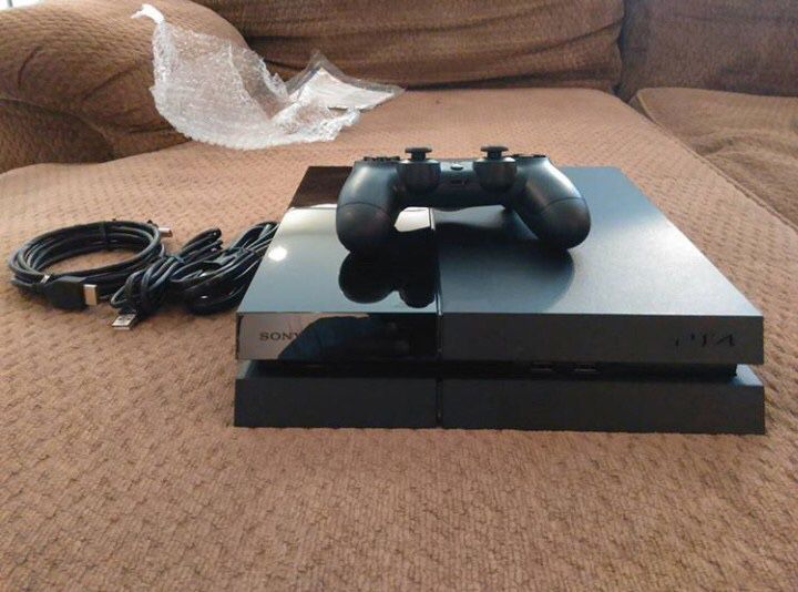 PS4 1TB. In perfect condition