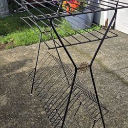 Vintage Stereo And Albums Stand