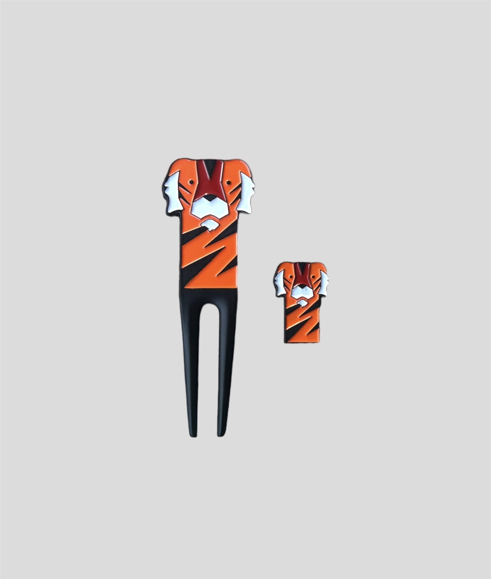 Tiger Divot Tool And Ball Marker 