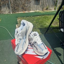 Nike Vomero 5 