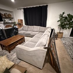 Big Grey/ sliver couch